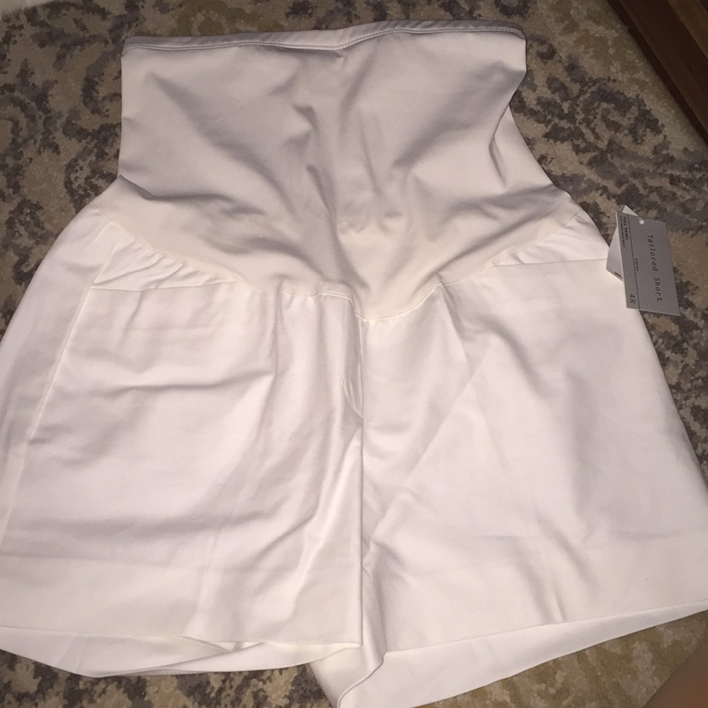 NWT GAP Maternity Tailored White Shorts